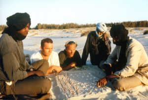 Raid 1994 - Côte mauritanienne - A marée haute - Jeu de dames