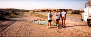 Raid 1994 - Route entre Nouakchott et Rosso - paysage avec premiers buissons
