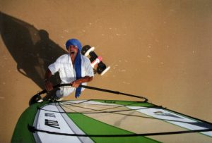 Raid 1994 - Notre médecin, Claude MONTHUY se fait plaisir sur un bord